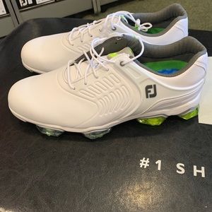 FOOTJOY TOUR S Golf Shoe